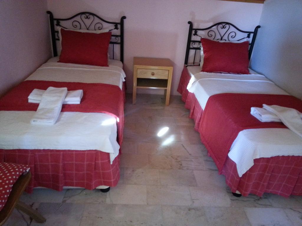Antik Motel Алачати Экстерьер фото