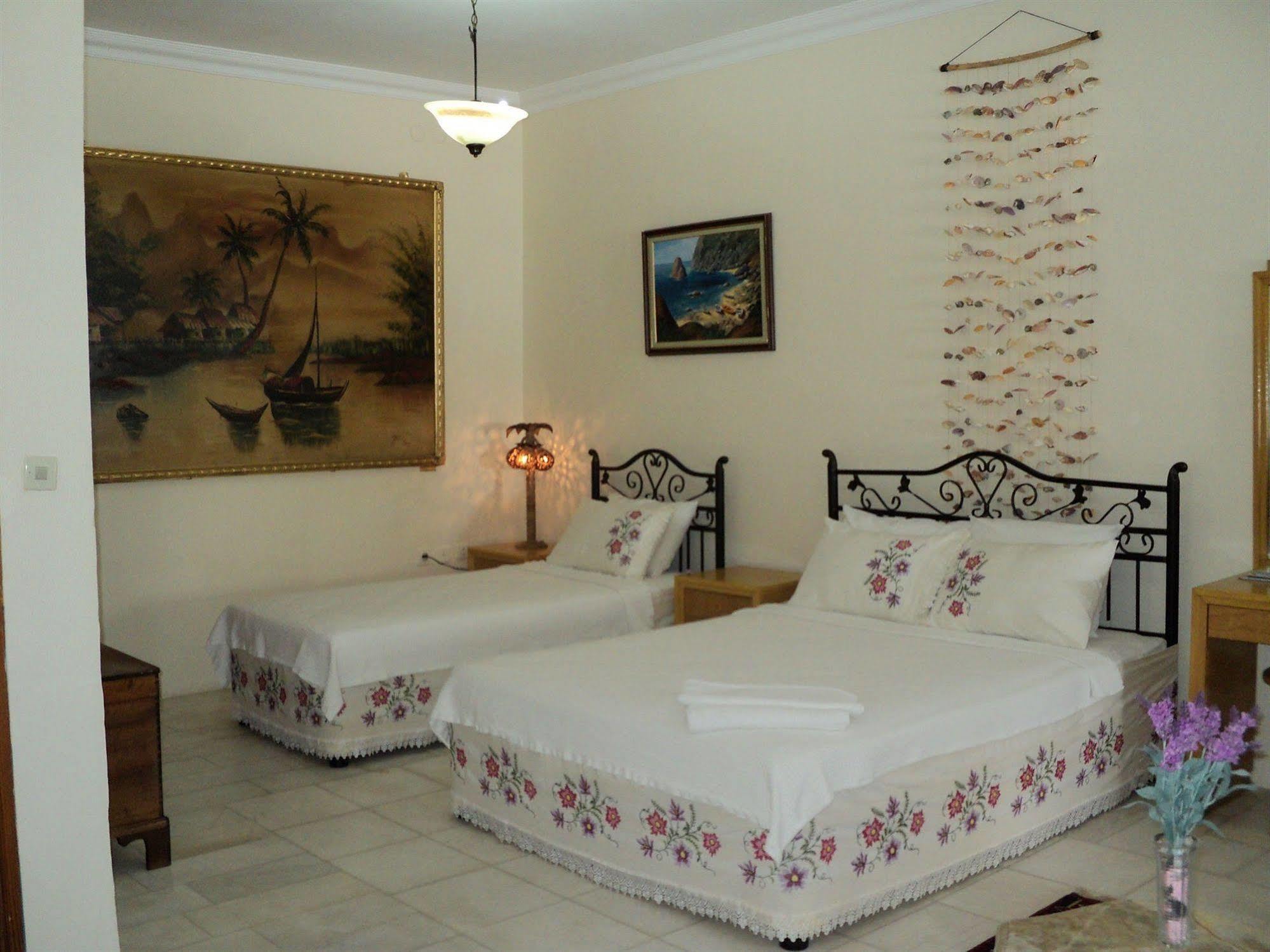 Antik Motel Алачати Экстерьер фото